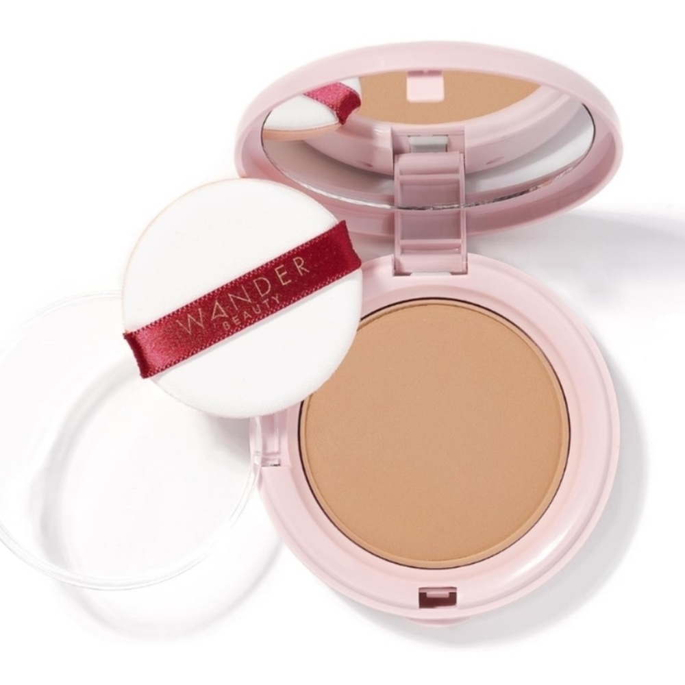 Wander Wanderlust Powder Foundation Compact Tan/Bronze’ NIB